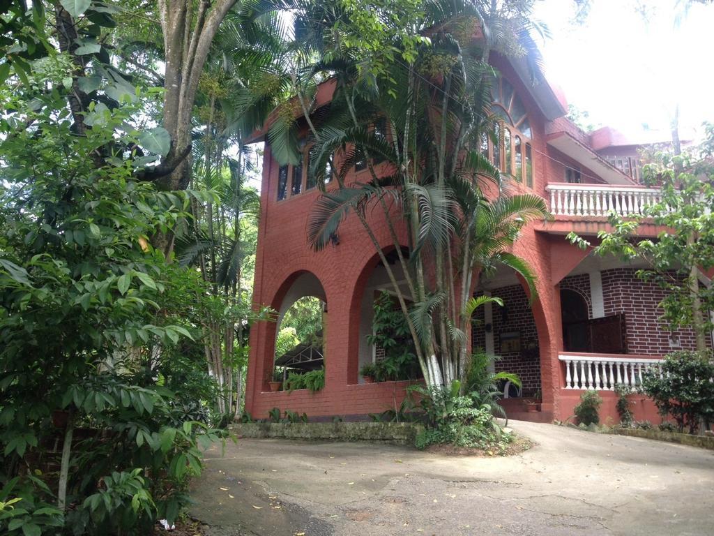 Hilltop Lodge Guwahati Cameră foto