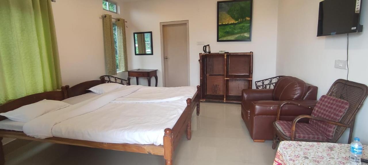 Hilltop Lodge Guwahati Cameră foto