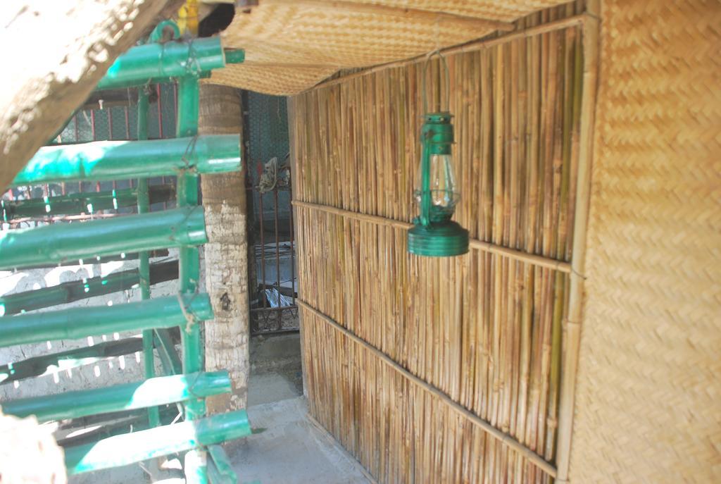 Hilltop Lodge Guwahati Exterior foto