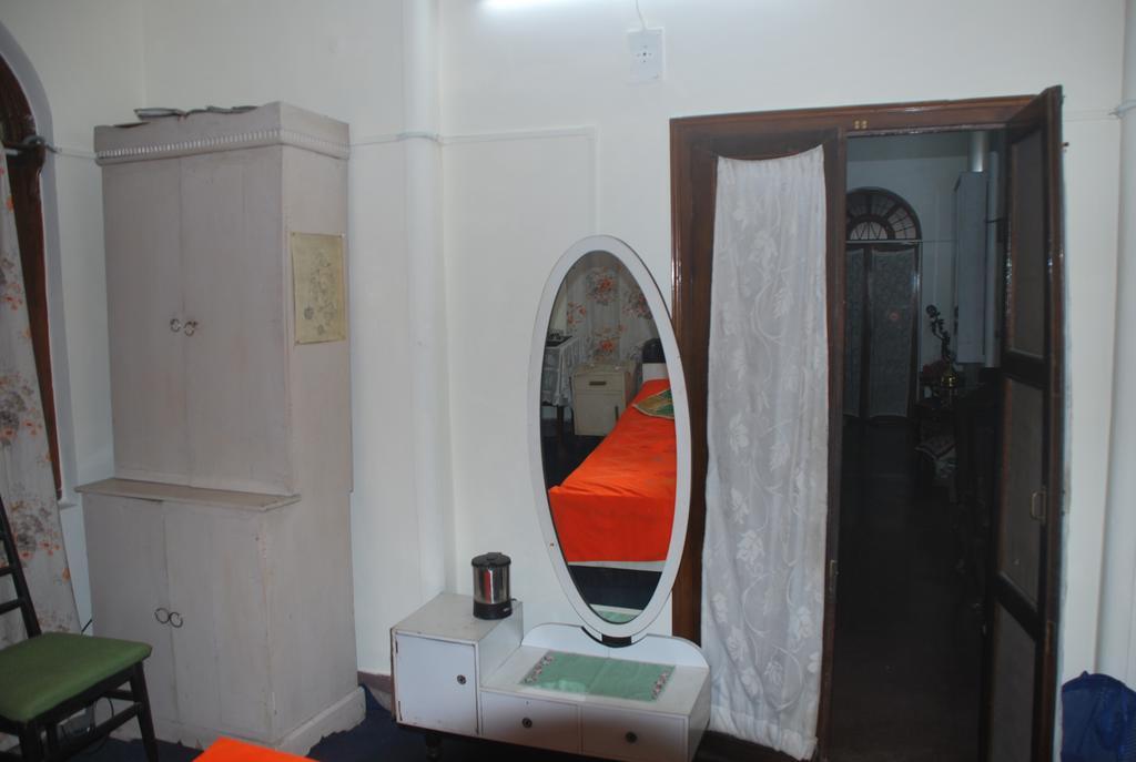 Hilltop Lodge Guwahati Exterior foto